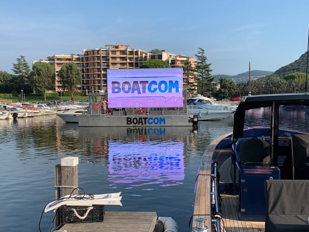 Boatcom Pixelight